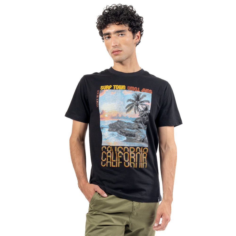 PLAYERA ESTAMPADO SURF TOWN CALIFORNIA