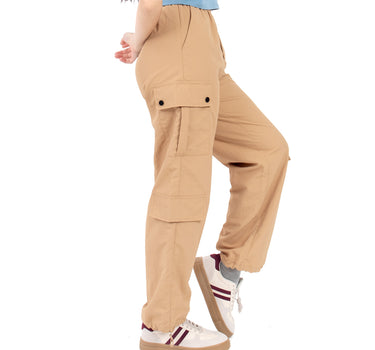 PANTALÓN PARA MUJER JOGGER LIVIANO CON BOLSAS LATERALES QUARRY