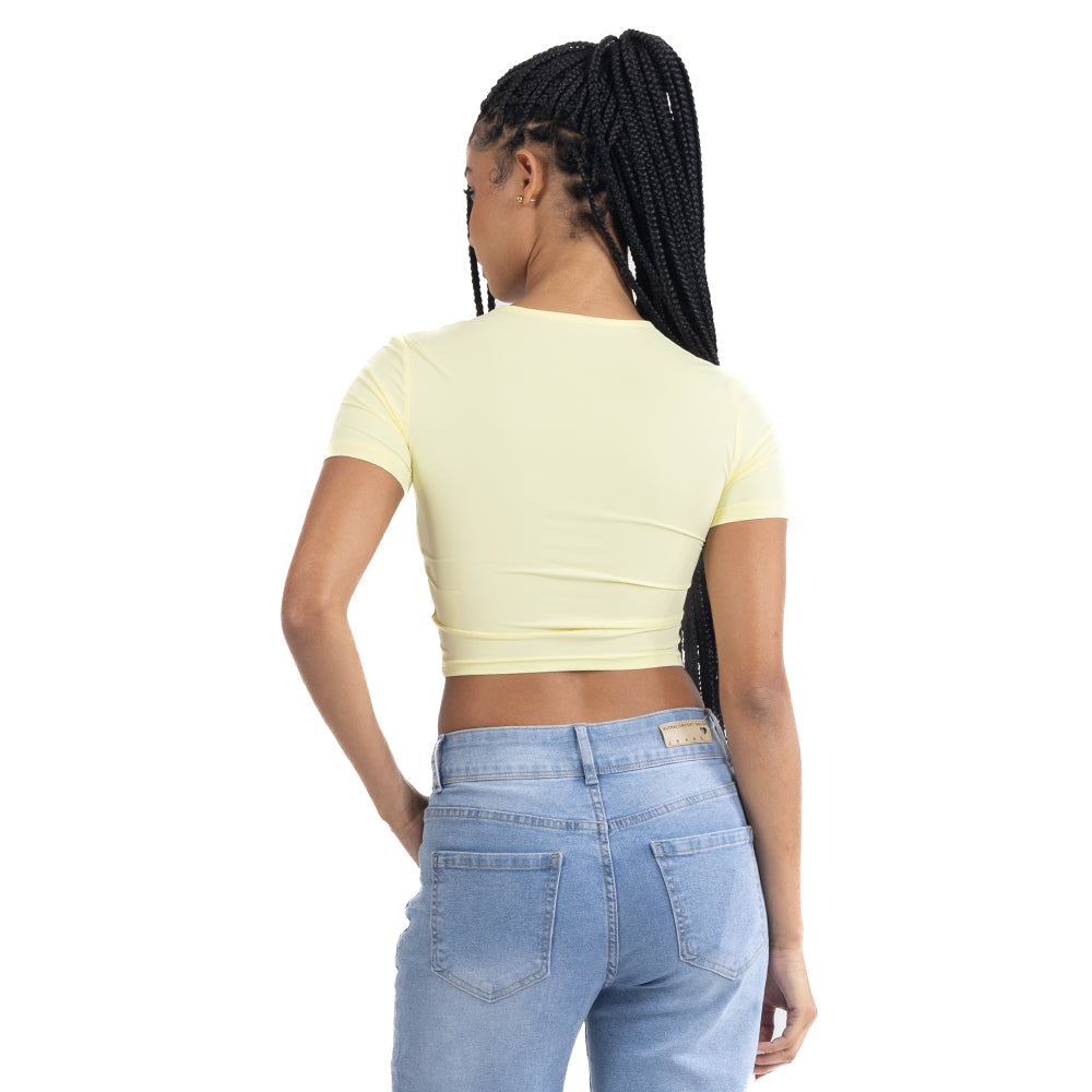 PLAYERA CROP LISA DE NYLON