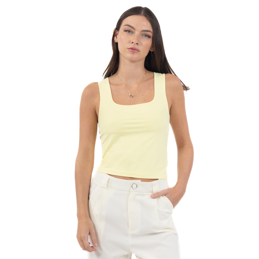 TOP LISO CORTE SLIM FIT