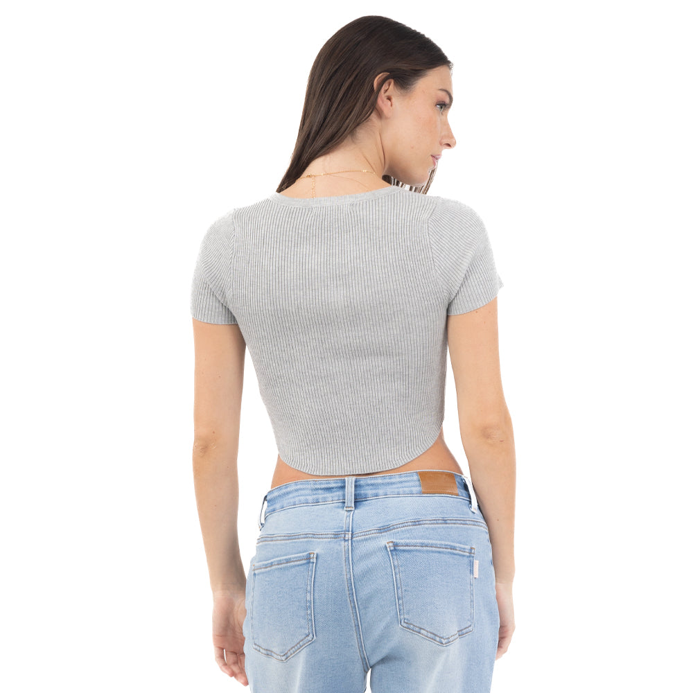 BLUSA LISA MEDIA ALETILLA CON BOTONES