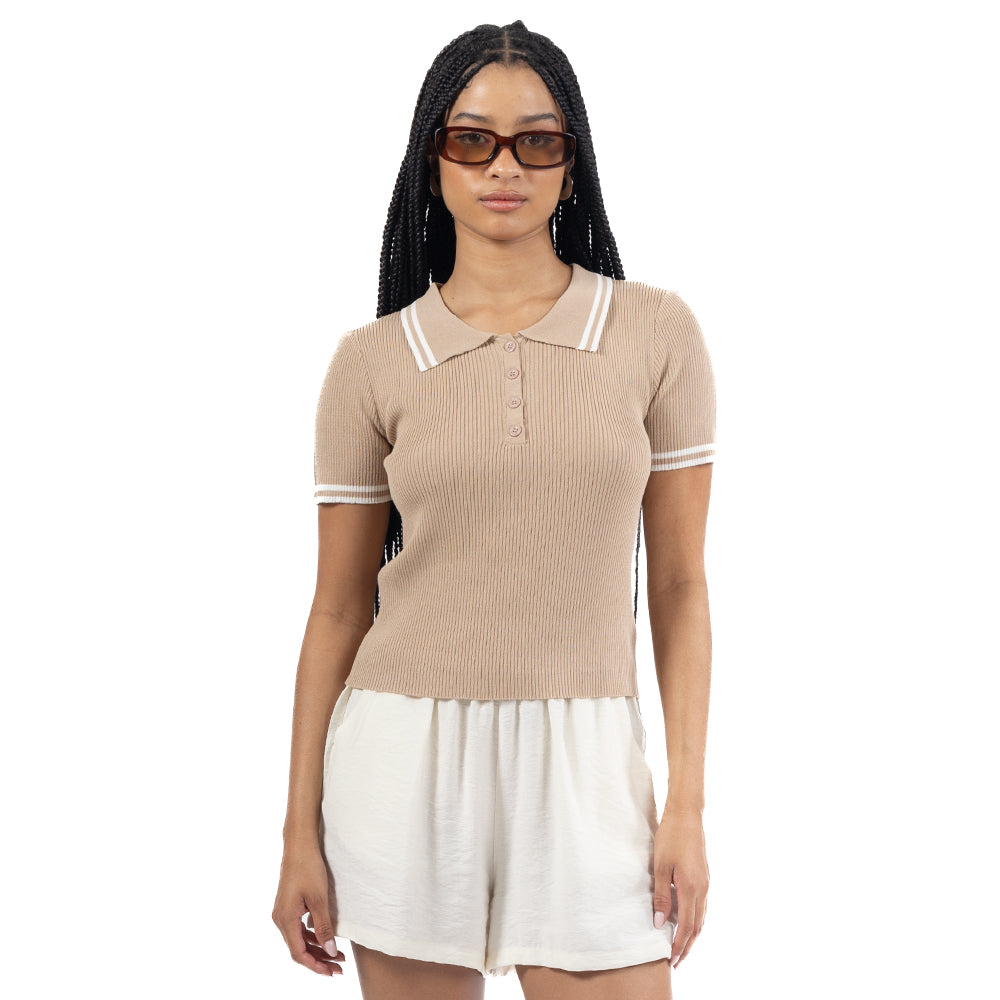 PLAYERA POLO CON RAYAS EN CUELLO Y MANGAS